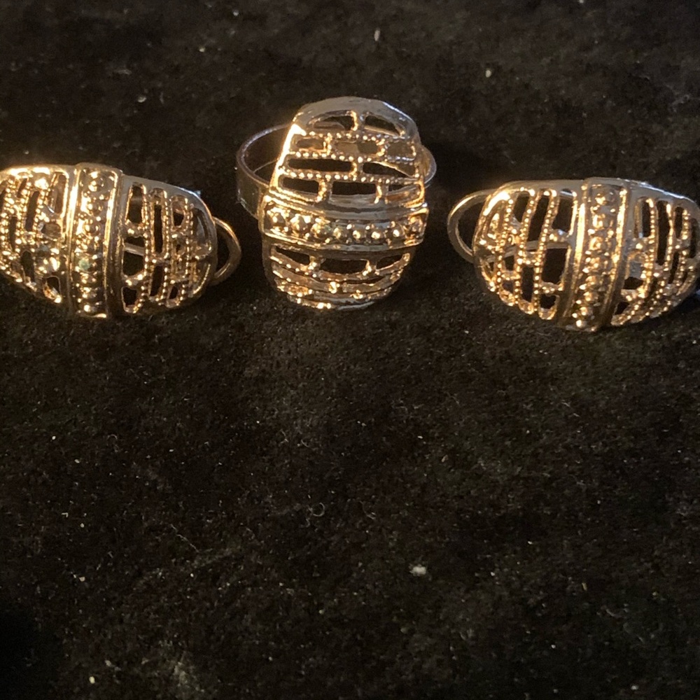 Ring & Earrings Set - Picture 1 of 6